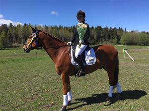 Elin och Qampari vinst Hallstavik 16 maj 2015 Elin och Qampari vinst Hallstavik 16 maj 2015
